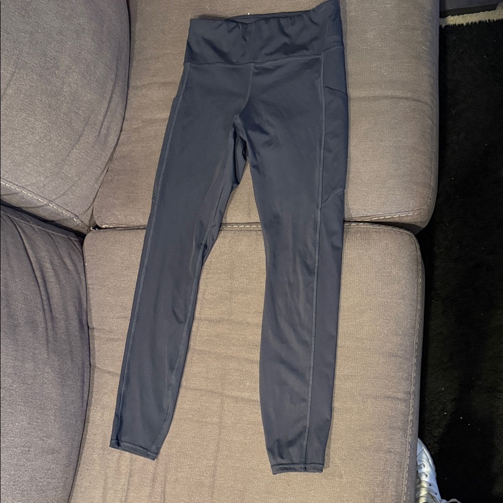 Vuori. Black Leggings